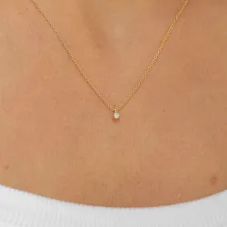 lab grown timantti riipus jossa on ketju 925 karaatti kullattua hopeaa 0,062 ct