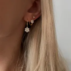 Nava Bellis helmi korvarenkaat  kullattua hopeaa