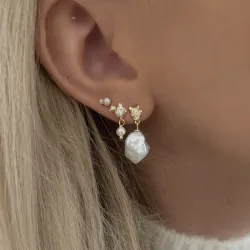 Nava Avani korvarenkaat  kullattua hopeaa valkoinen zirkoni