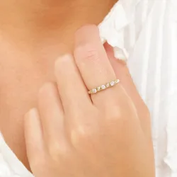 briljanttisormus 14 karaatin kultaa 0,247 ct