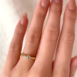 solitaire-sormus 9 karaatin kultaa - Gold Collection