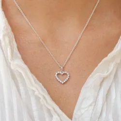 Sydän timanttiriipus 14 karaatti valkokultaa 0,39 ct