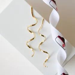 Støvring Design pitkät korvarenkaat  kullattua hopeaa