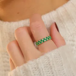 synteettinen smaragdi kultasormus 9 karaatin kultaa