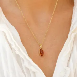 ovaali meripihka riipus  kullattua hopeaa