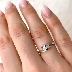 yksinkertainen timantti sormus 9 karaatin kulta ja valkokultaa 0,11 ct