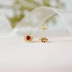 Kukka rubiini timanttikorvakorut 9 karaatin kultaa kanssa timanttia ja rubiinia 