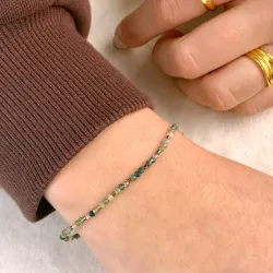 Kivi rannekoru  agaattia ja hematite.