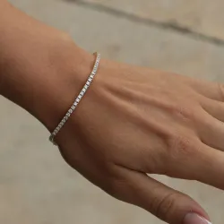 tennisrannekoru 2,69 ct 14 karaatin kultaa