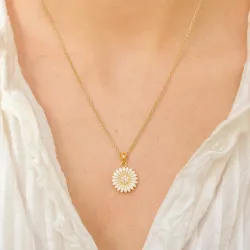 14 mm päivänkakkara riipus  kullattua hopeaa - Matilda