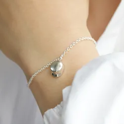 ylioppilaslakki  rannekoru hopeaa