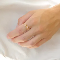 päivänkakkara vaaleanpunainen sormus kullattua hopeaa - Maggie