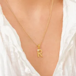 r-kirjain riipus  kullattua hopeaa