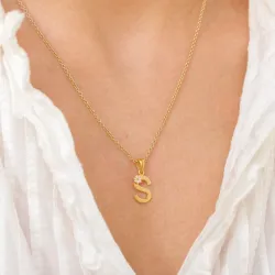 s-kirjain riipus  kullattua hopeaa