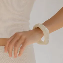 valkoinen bangle hartsi - AURA