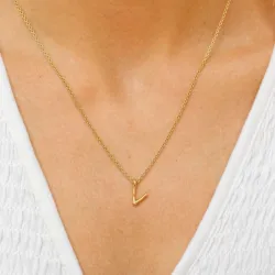 v-kirjain riipus jossa on ketju  kullattua hopeaa - My Letter