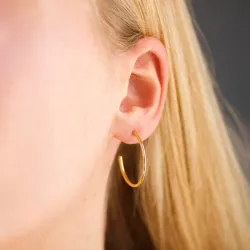 25 mm vedenkestävät rengaskorvakorut  kullattu teräs - OCEANA