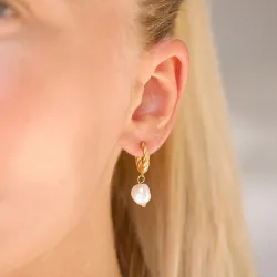 vedenkestävät helmi rengaskorvakorut  kullattu teräs - OCEANA