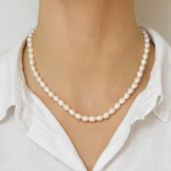 42 cm helmikaulaketju  makeanveden helmi.