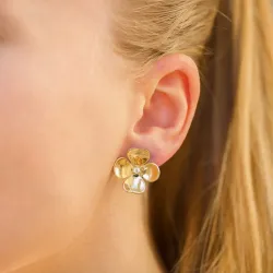 Kukka klipsikorvakorut  kullattua hopeaa kanssa musta rodinoitu hopea