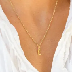 e-kirjain riipus  kullattua hopeaa - My Letter