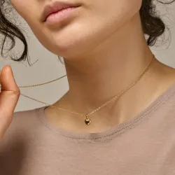 Enamel Amore sydän kaulaketju, jossa on riipus  kullattua hopeaa